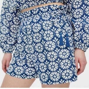 Roller Rabbit - Women's Daisy Floral Side-Tie Beach Pull-On Shorts Navy Blue XS
